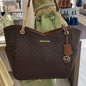 Michael Kors Jet Set Travel Large Chained Tote Shoulder Bag MK Brown 
NWT